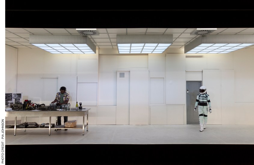 Fode Simbo and Leeanna Walsman_photoPiaJohnson_005.jpg